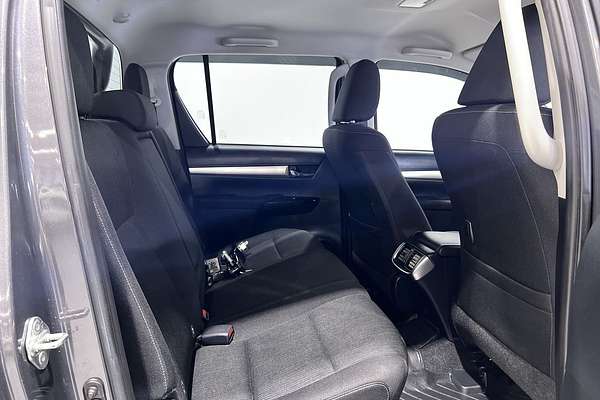 2022 Toyota Hilux SR5 GUN126R 4X4