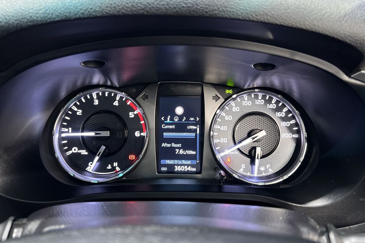 2022 Toyota Hilux SR5 GUN126R 4X4
