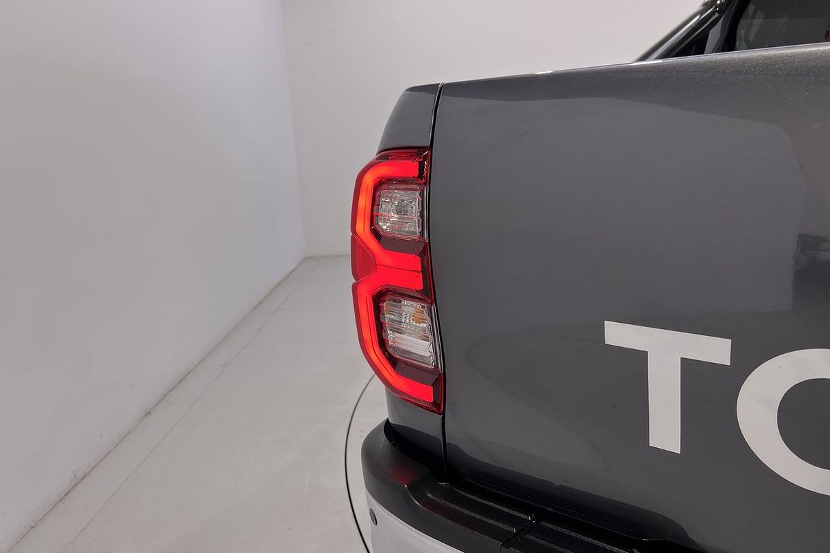 2022 Toyota Hilux SR5 GUN126R 4X4