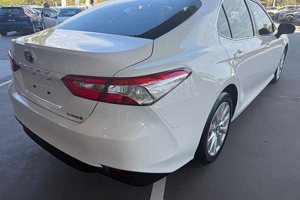 2020 Toyota Camry Ascent AXVH71R