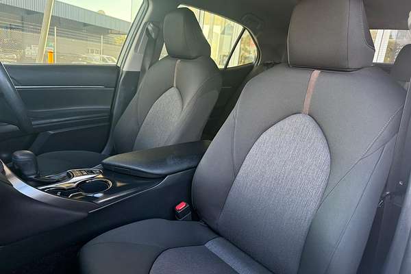 2020 Toyota Camry Ascent AXVH71R