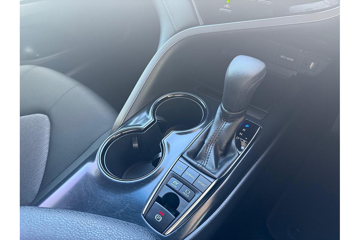 2020 Toyota Camry Ascent AXVH71R
