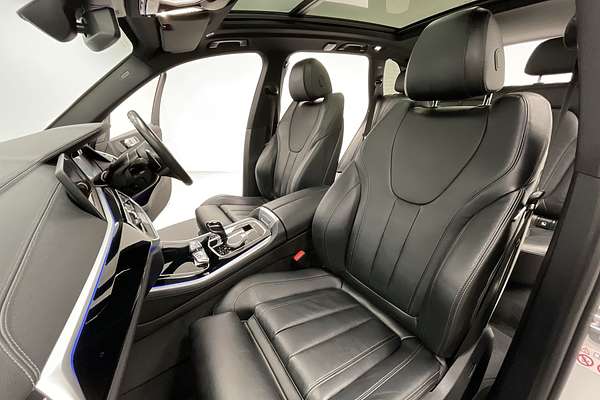 2022 BMW X5 xDrive40i M Sport G05