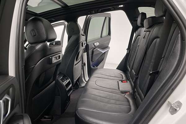 2022 BMW X5 xDrive40i M Sport G05