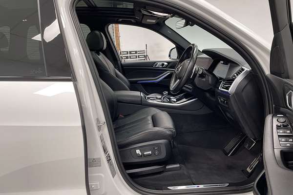 2022 BMW X5 xDrive40i M Sport G05