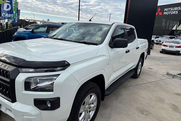 2024 Mitsubishi Triton GLX+ MV 4X4