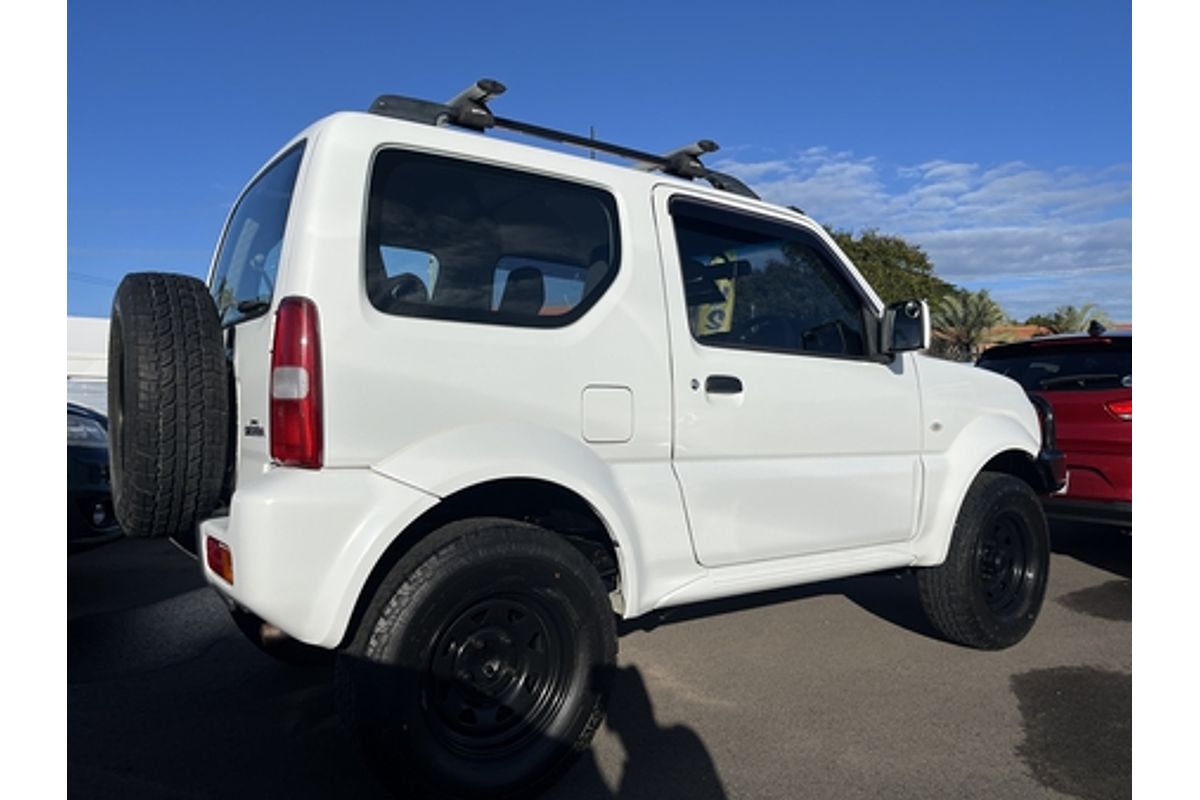 2012 Suzuki Jimny Sierra SN413 T6