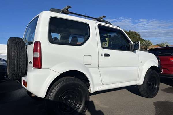 2012 Suzuki Jimny Sierra SN413 T6