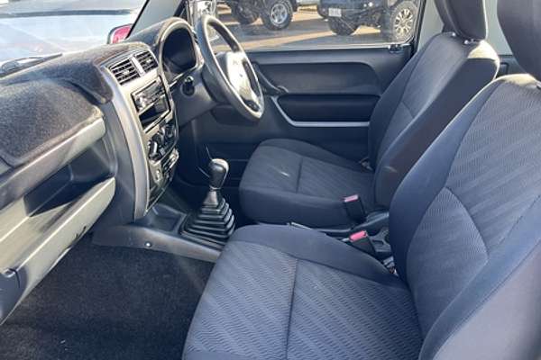 2012 Suzuki Jimny Sierra SN413 T6