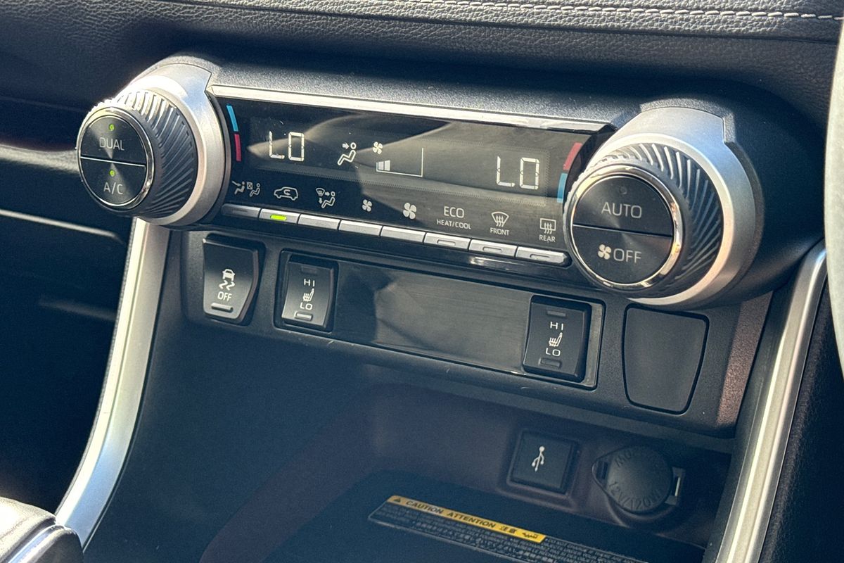 2019 Toyota RAV4 Cruiser MXAA52R