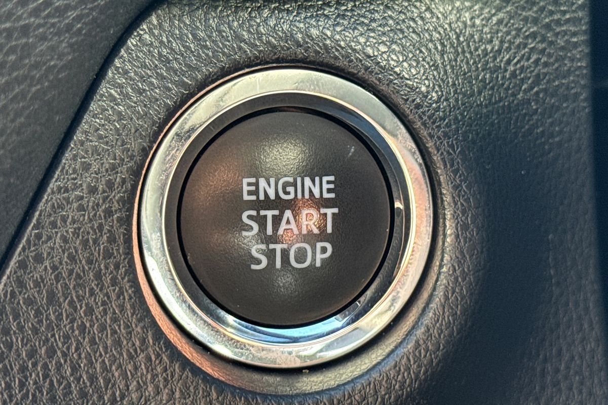 2019 Toyota RAV4 Cruiser MXAA52R