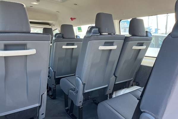 2022 Toyota Hiace Commuter GDH322R