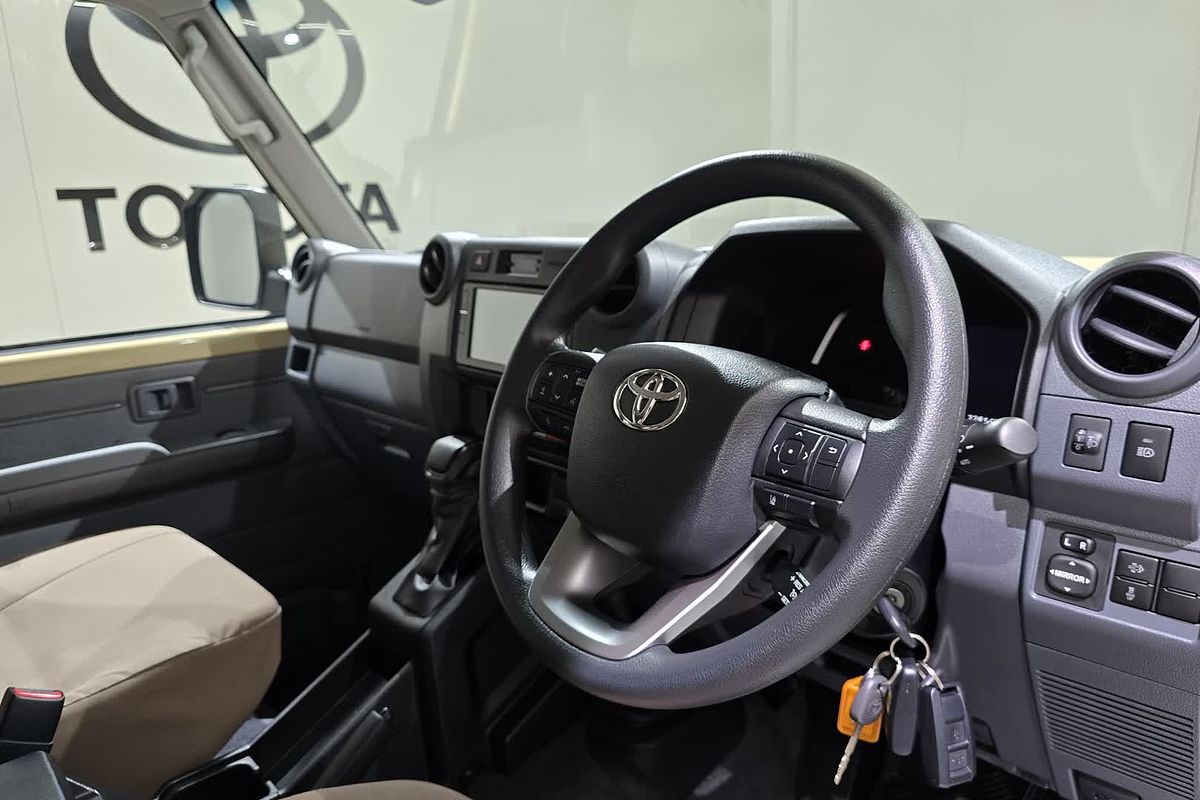2024 Toyota Landcruiser GXL GDJL76R