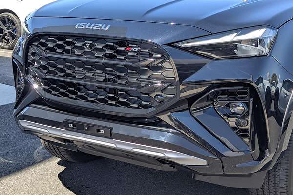 2025 Isuzu MU-X X-TERRAIN