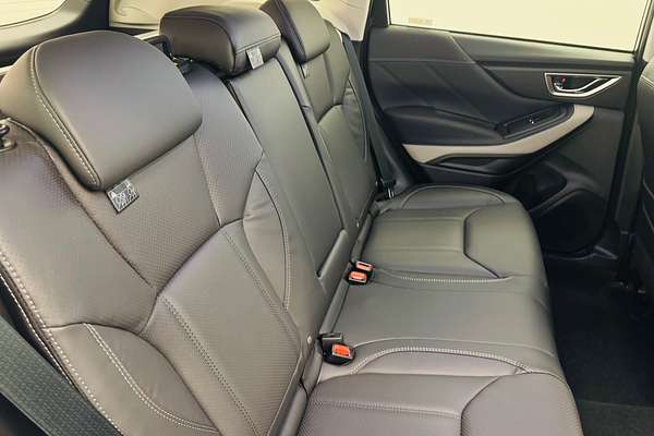 2024 Subaru Forester 2.5i-S S5