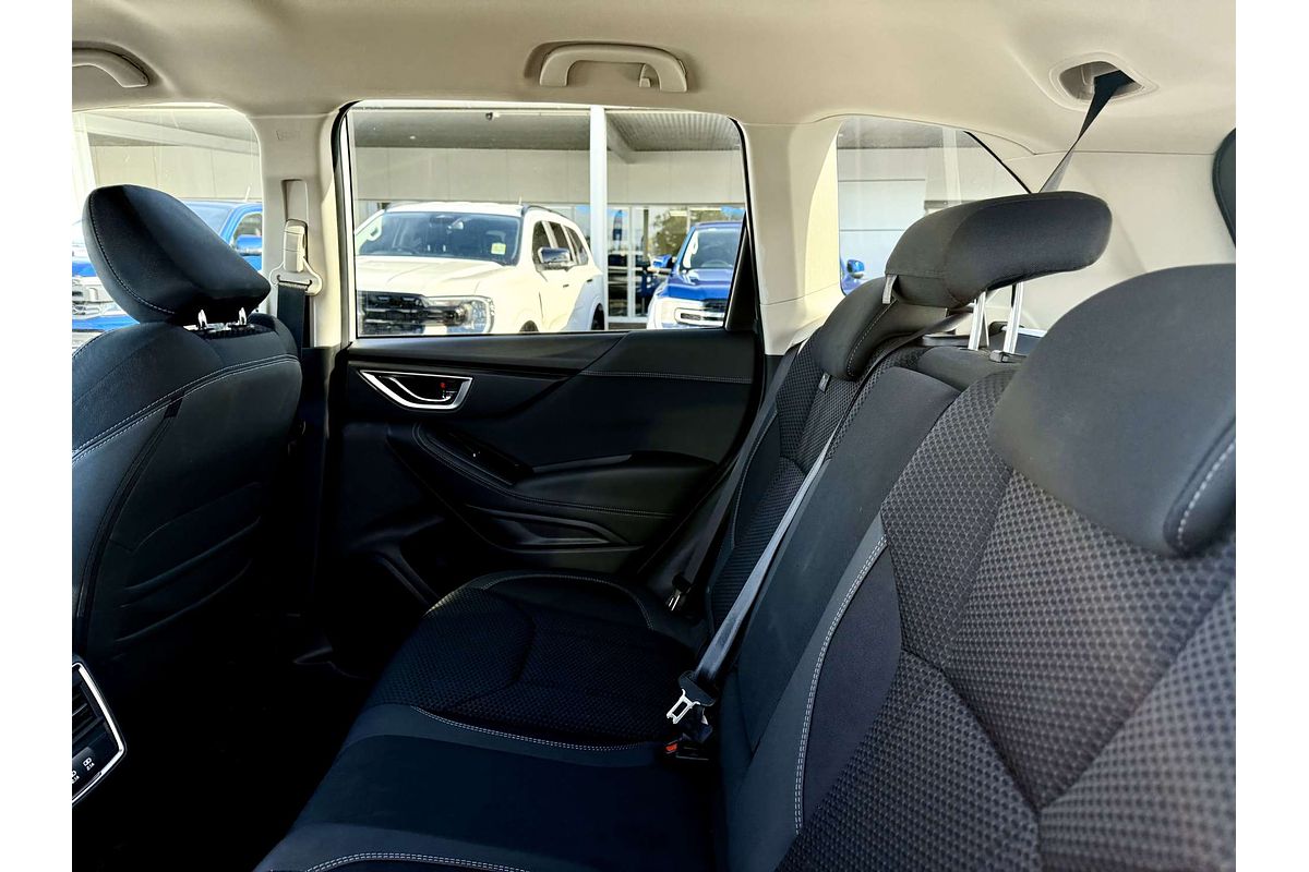 2023 Subaru Forester Hybrid L S5