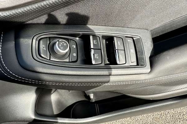 2023 Subaru Forester Hybrid L S5