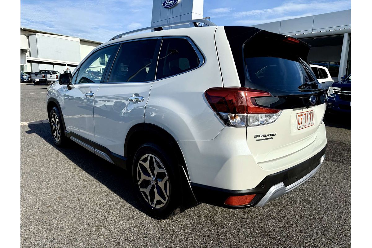 2023 Subaru Forester Hybrid L S5
