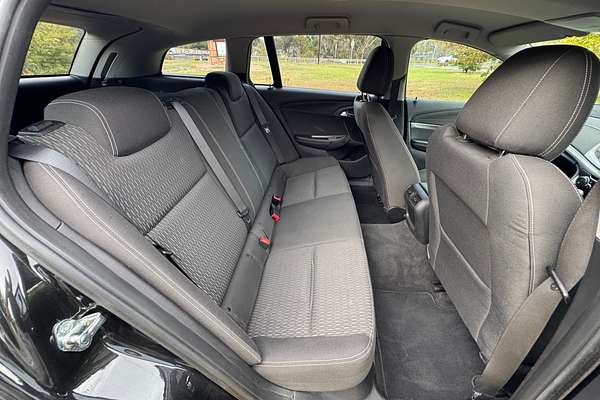 2013 Holden Commodore Evoke VF
