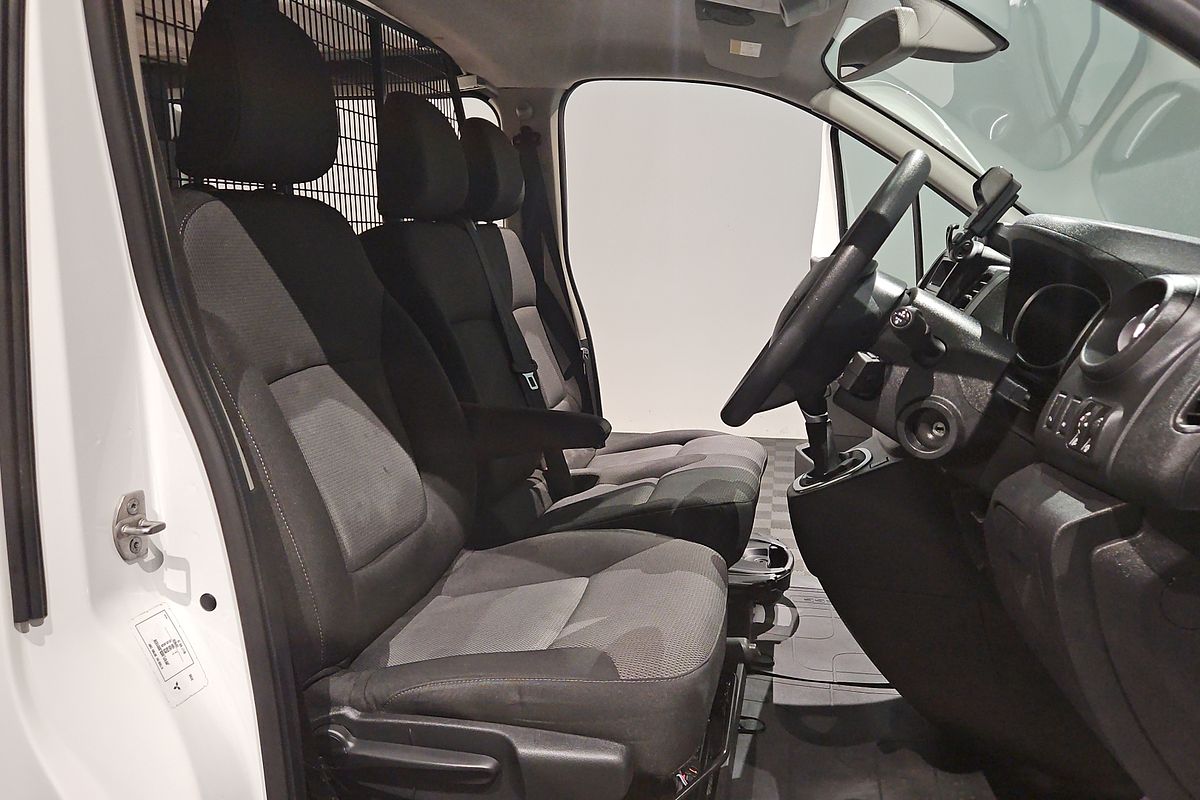 2020 Mitsubishi Express GLX SN LWB