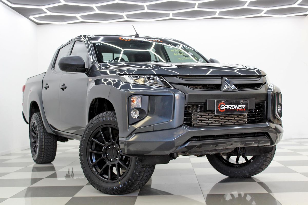 2022 Mitsubishi Triton GLX MR 4X4