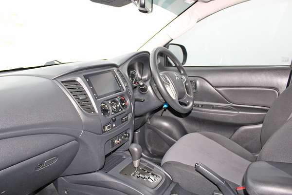 2022 Mitsubishi Triton GLX MR 4X4