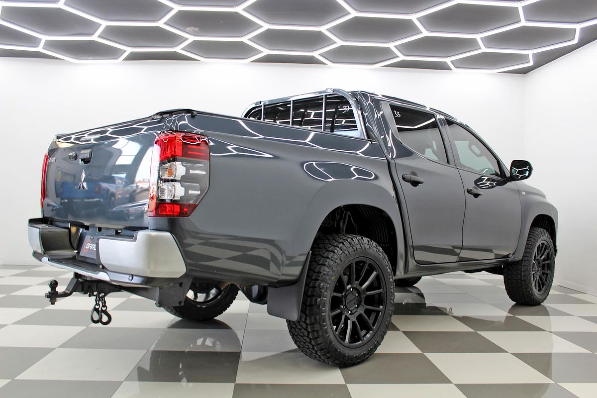 2022 Mitsubishi Triton GLX MR 4X4