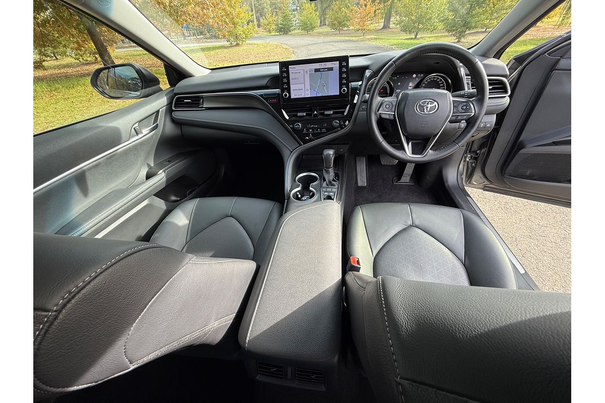 2022 Toyota Camry SX AXVH70R