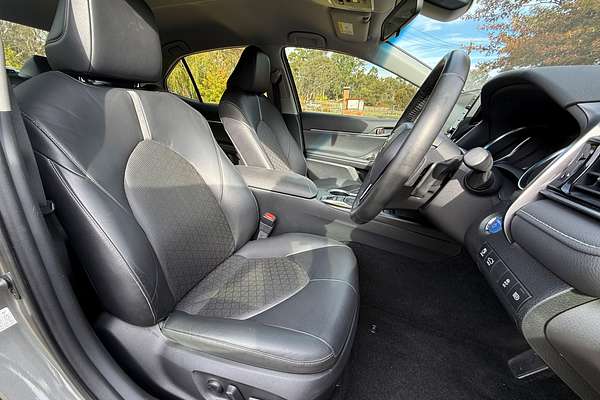 2022 Toyota Camry SX AXVH70R