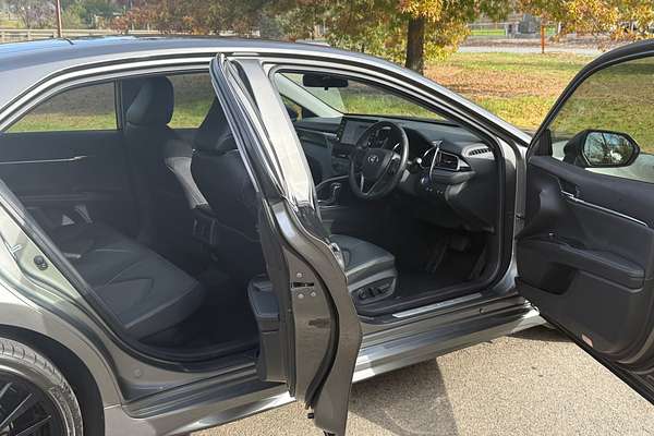 2022 Toyota Camry SX AXVH70R