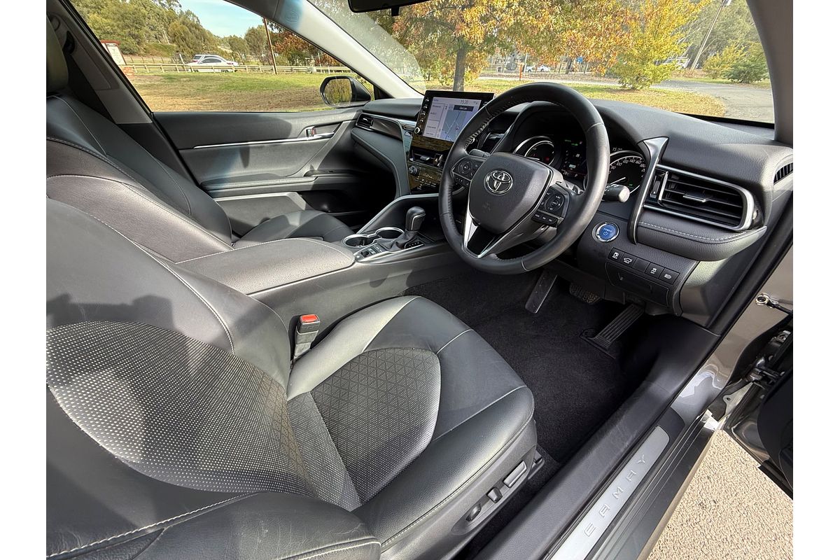 2022 Toyota Camry SX AXVH70R