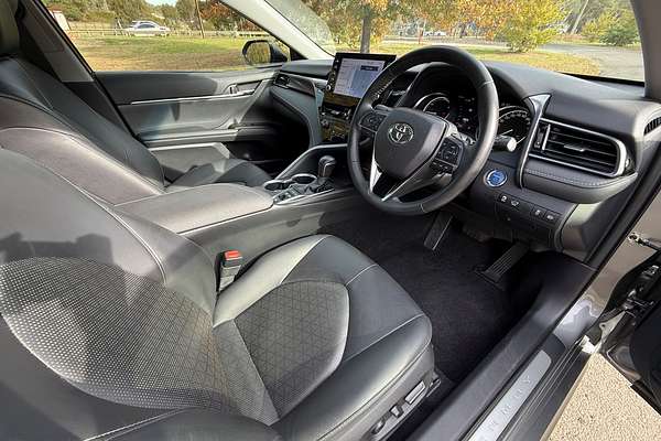 2022 Toyota Camry SX AXVH70R
