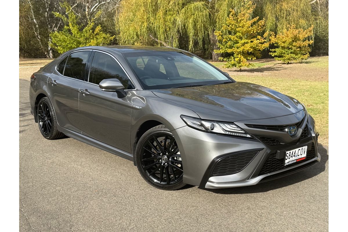 2022 Toyota Camry SX AXVH70R