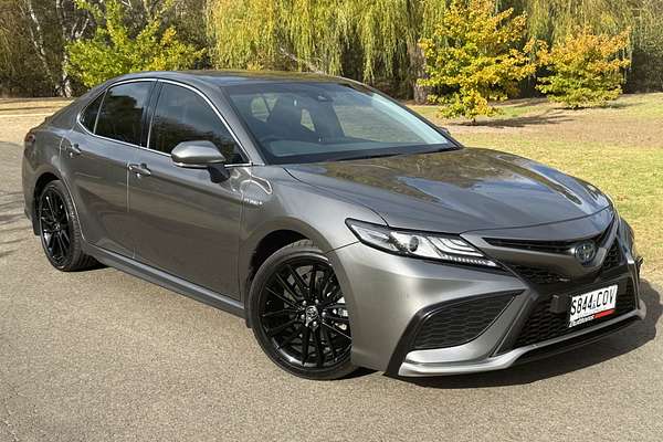 2022 Toyota Camry SX AXVH70R