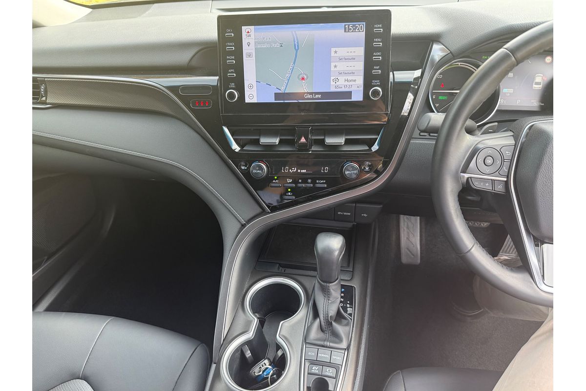 2022 Toyota Camry SX AXVH70R