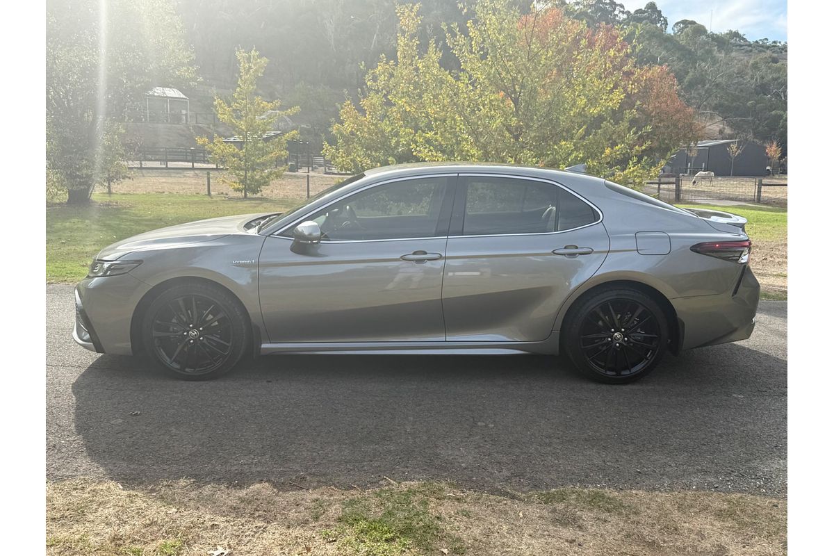2022 Toyota Camry SX AXVH70R