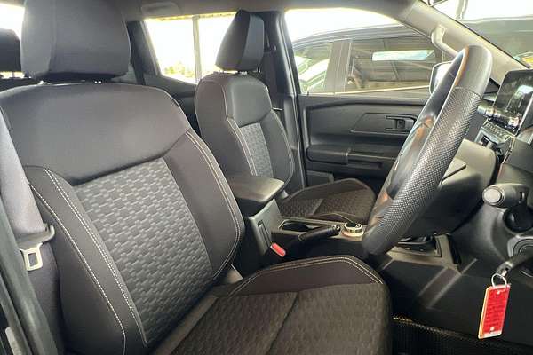2024 Mitsubishi Triton GLX+ MV 4X4