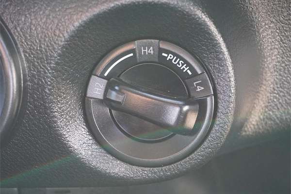 2020 Toyota Hilux SR GUN126R 4X4