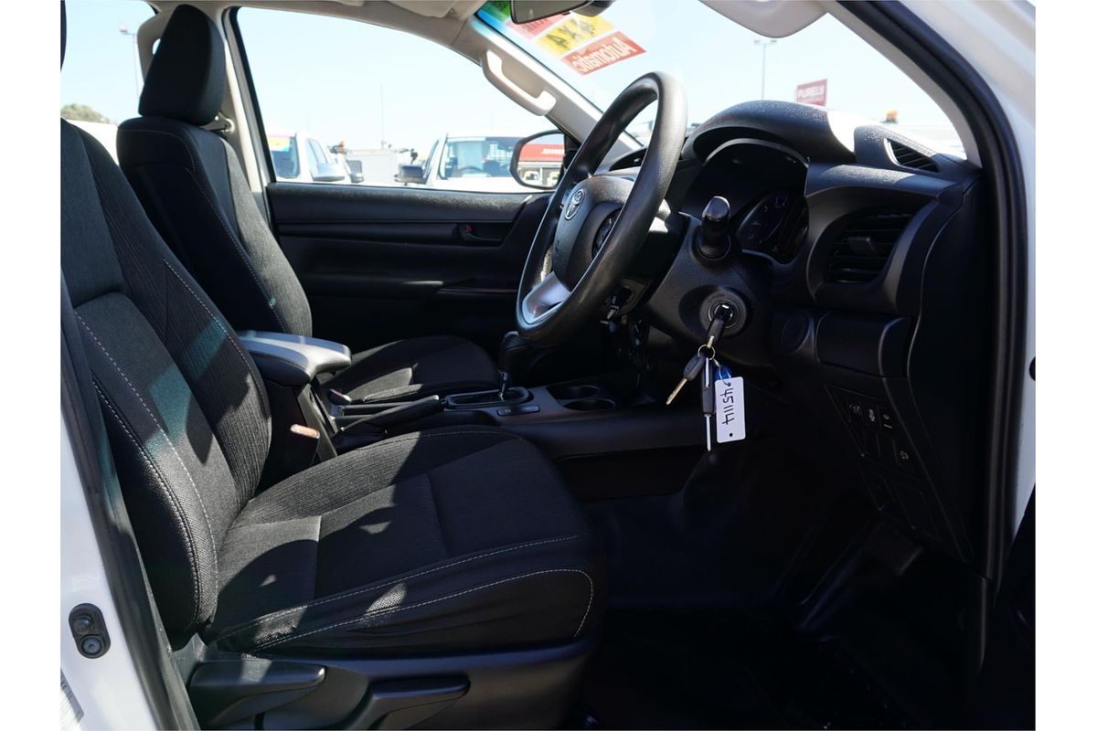 2020 Toyota Hilux SR GUN126R 4X4