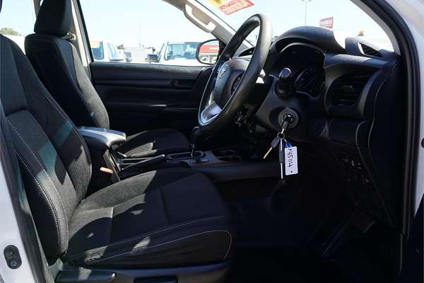 2020 Toyota Hilux SR GUN126R 4X4