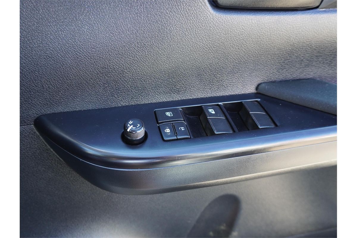 2020 Toyota Hilux SR GUN126R 4X4