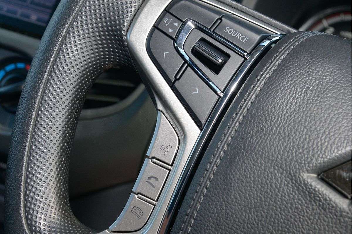 2023 Mitsubishi Triton GLX MR 4X4