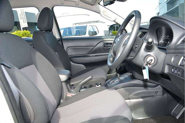 2023 Mitsubishi Triton GLX MR 4X4