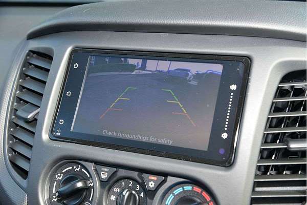 2023 Mitsubishi Triton GLX MR 4X4