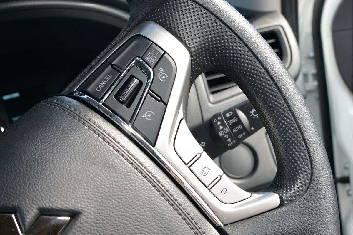 2023 Mitsubishi Triton GLX MR 4X4