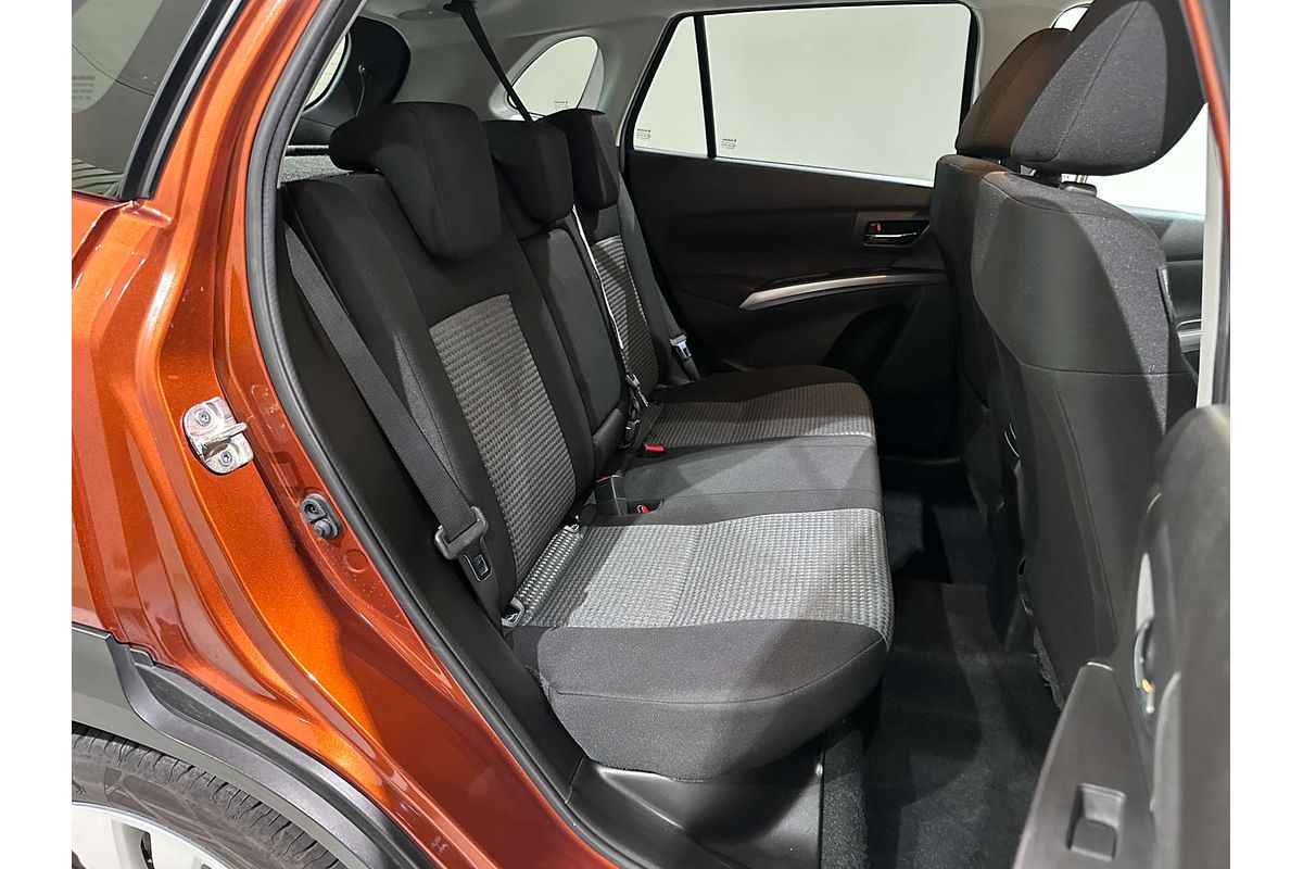 2023 Suzuki S-Cross Plus JYB