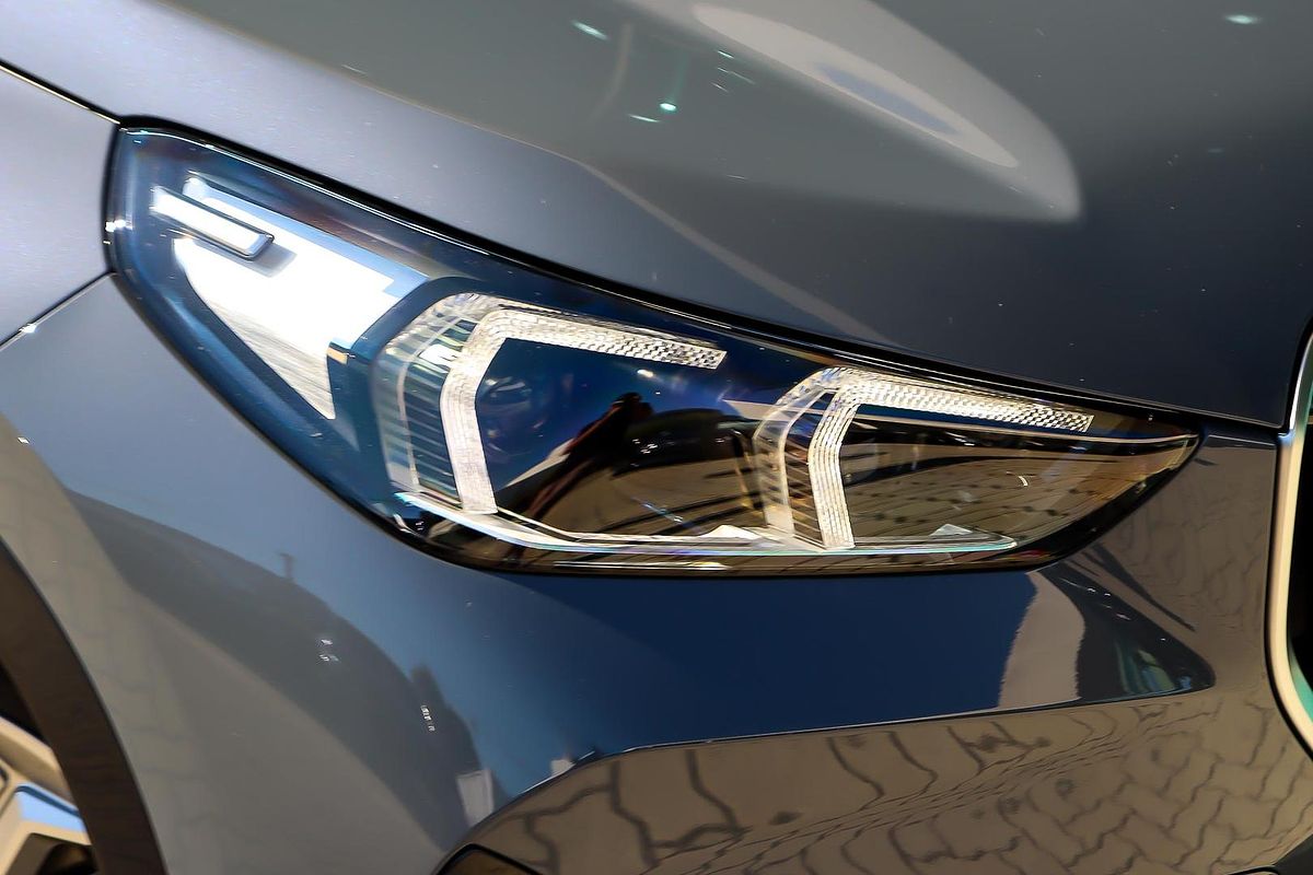 2024 BMW X1 sDrive18i U11