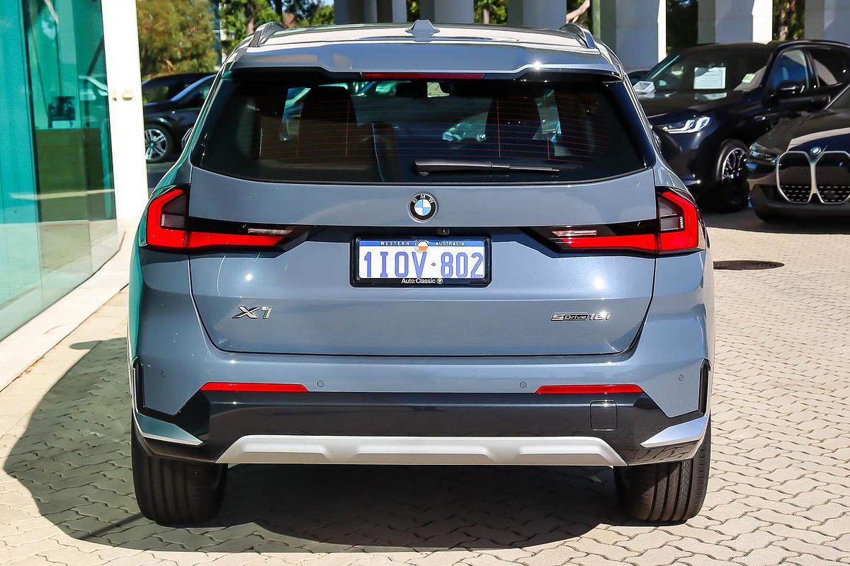 2024 BMW X1 sDrive18i U11