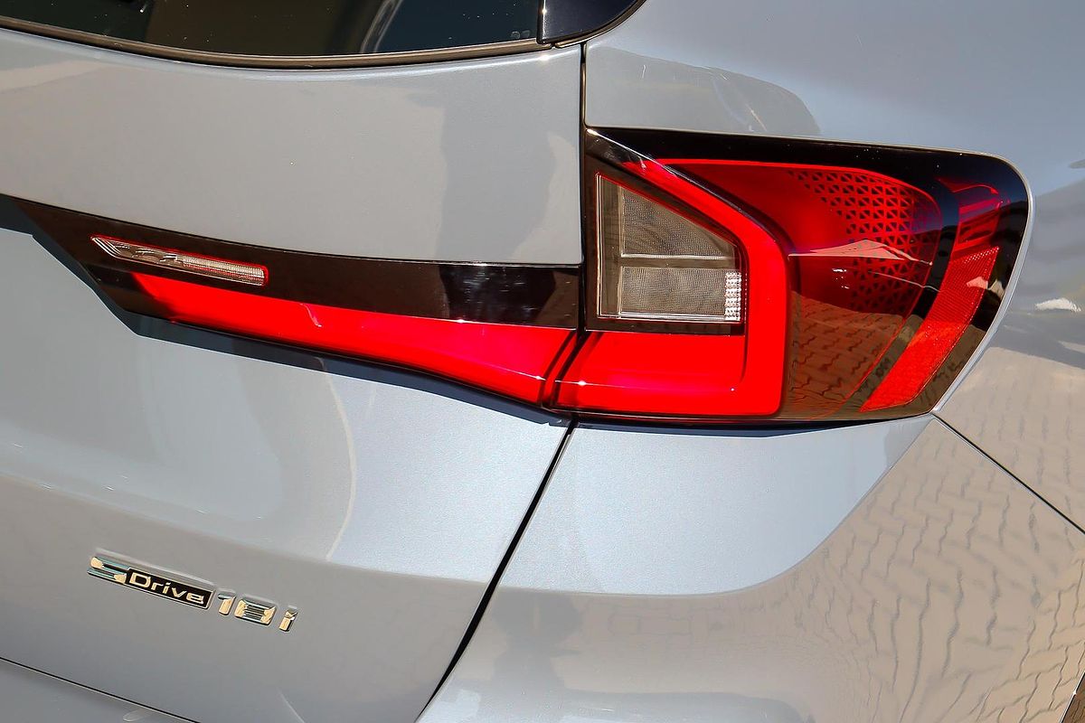 2024 BMW X1 sDrive18i U11