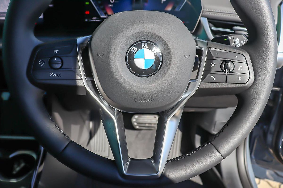 2024 BMW X1 sDrive18i U11